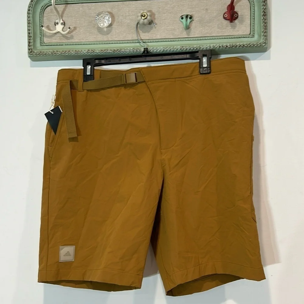 Adidas ADX tan Bronze Belted Golf Shorts Men's size large new with tags $88